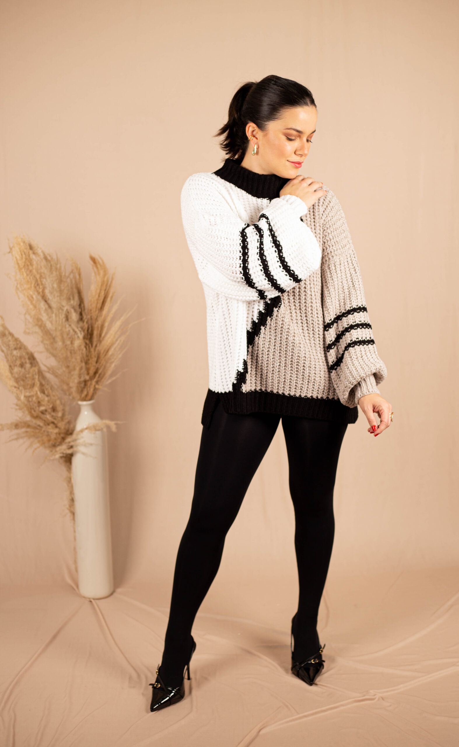tricot-assimetrico-blusa-tricolor
